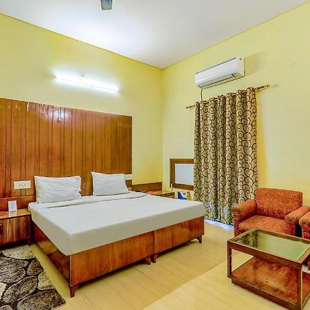 Hotel Executive Hasanganj Exterior photo