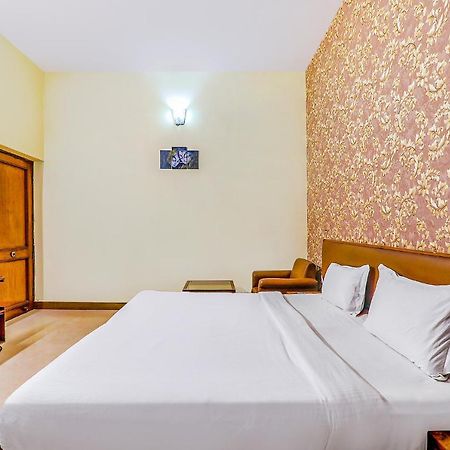 Hotel Executive Hasanganj Exterior photo